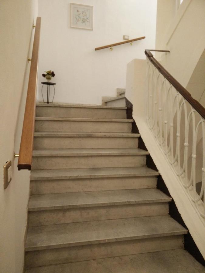 Apartment For 2 In Catania, B&B Le Voci Del Mercato Exterior foto
