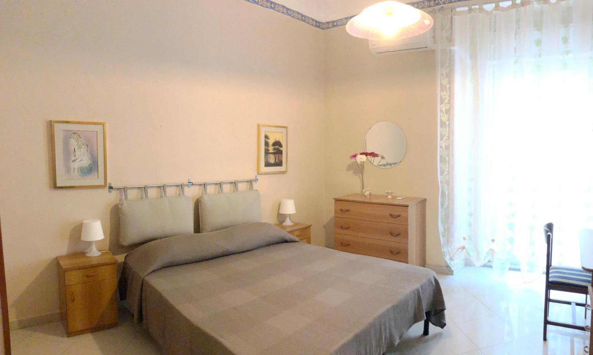 Apartment For 2 In Catania, B&B Le Voci Del Mercato Exterior foto